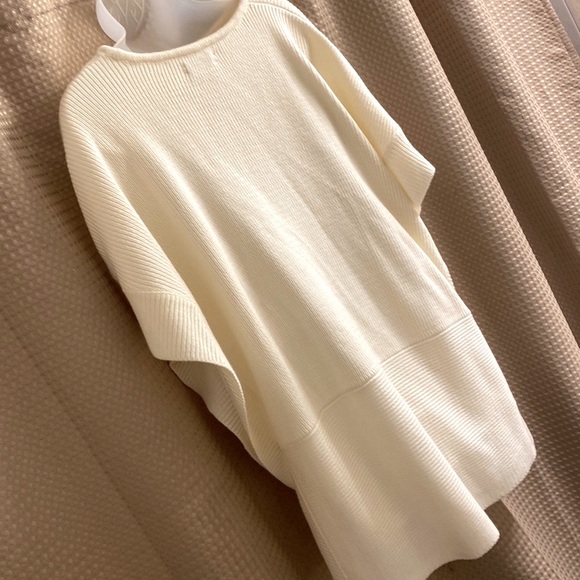 LOFT Poncho Cable Knit Ivory Size M/L - Picture 5 of 9